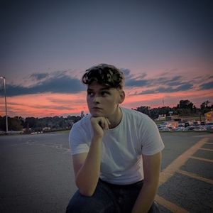 Meet your Posher, Cameron